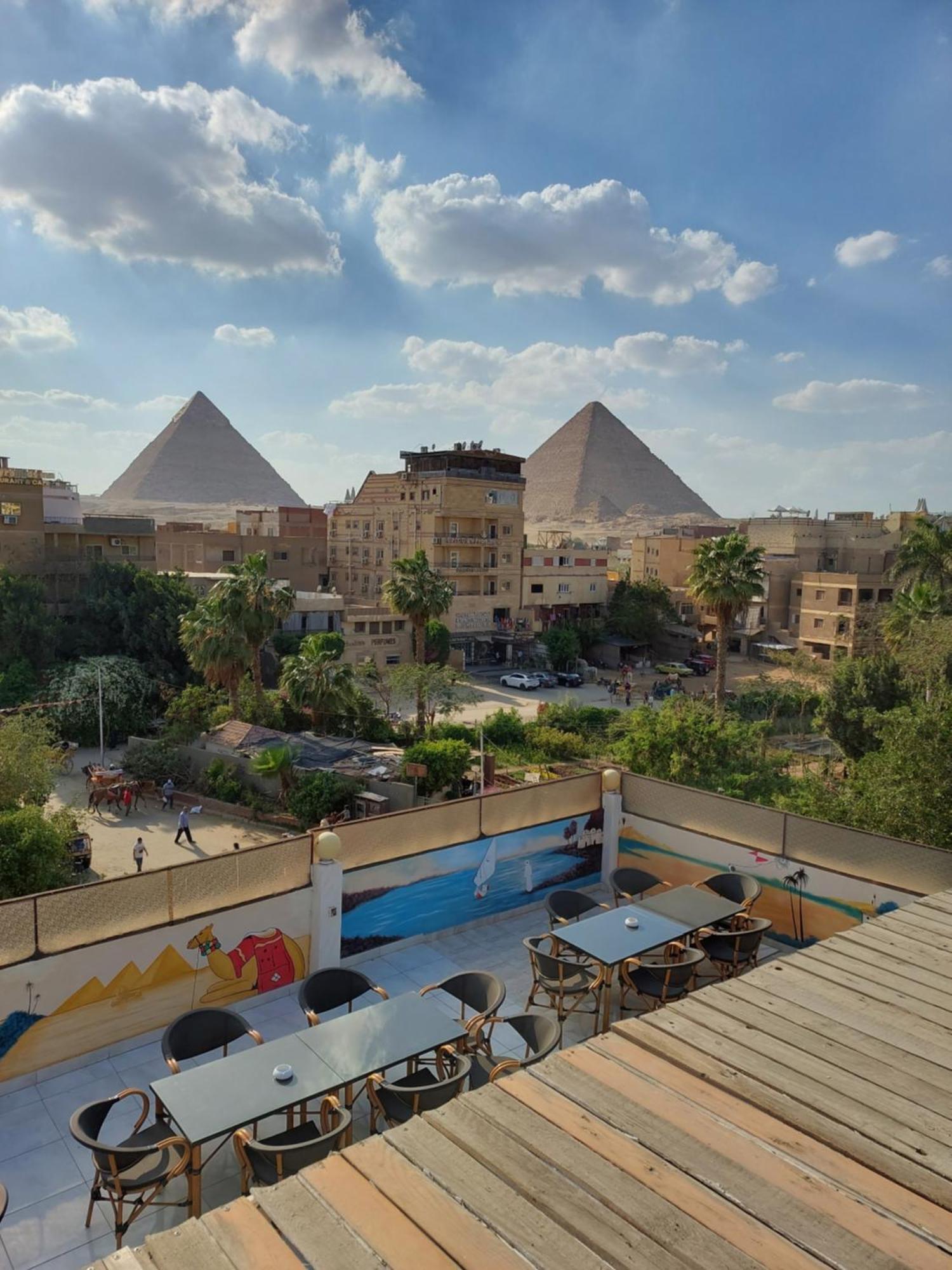 Nefertiti Pyramids View Hotel Kairó Kültér fotó