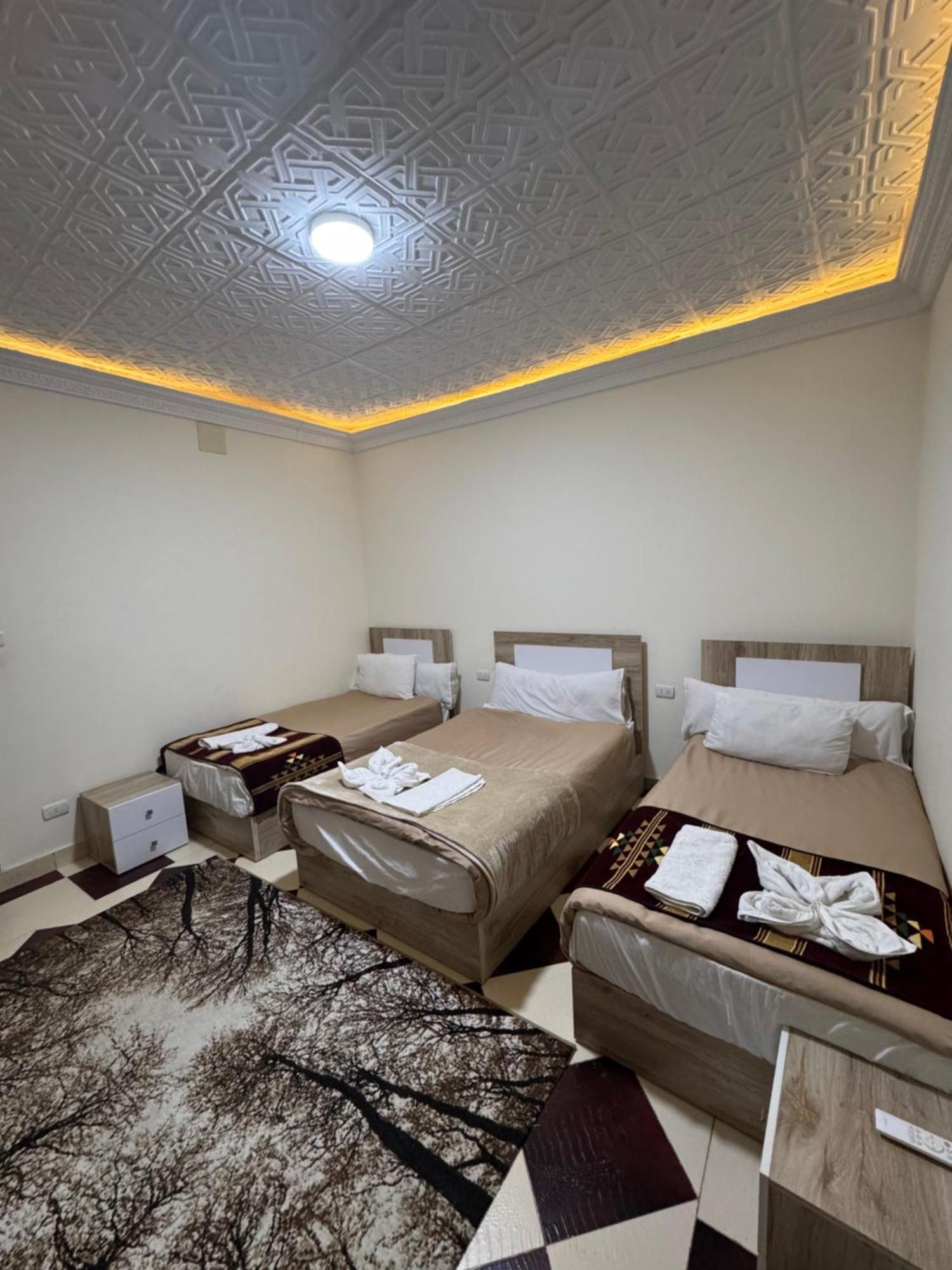 Nefertiti Pyramids View Hotel Kairó Kültér fotó